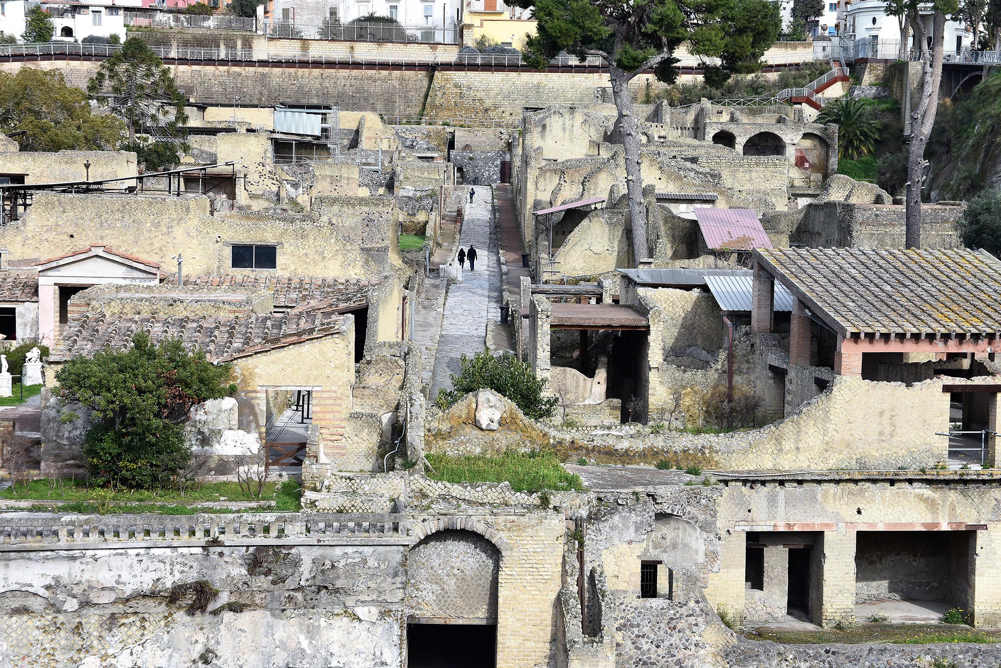 Παρελθόν και μέλλον στην «υπόγεια» Νάπολη