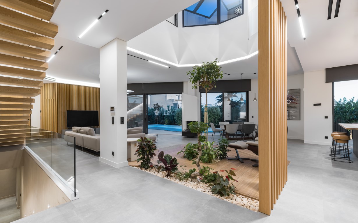 Open Heart House: Home of Air and Sky