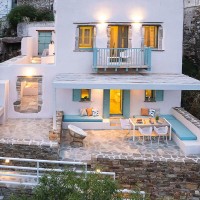 Επισκευή διώροφης κατοικίας στη Μέση Ποταμιά Νάξου