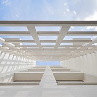 Πολυκατοικία στη Γλυφάδα