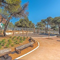 Ανάπλαση δημόσιου χώρου και διαμόρφωση φυσικού παιχνιδότοπου