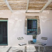 Επισκευή διώροφης κατοικίας στη Μέση Ποταμιά Νάξου