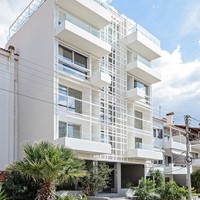 Πολυκατοικία στη Γλυφάδα