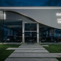 Car showroom façade design