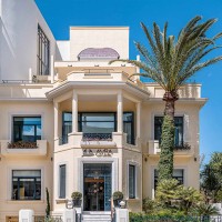 Avra City Boutique Hotel
