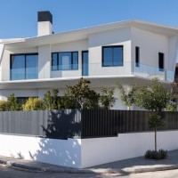 Open Heart House: Home of Air and Sky