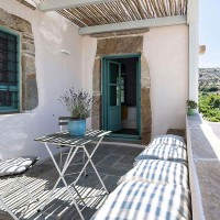 Επισκευή διώροφης κατοικίας στη Μέση Ποταμιά Νάξου