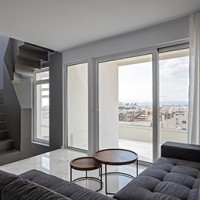 Πολυκατοικία στη Γλυφάδα