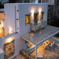 Επισκευή διώροφης κατοικίας στη Μέση Ποταμιά Νάξου