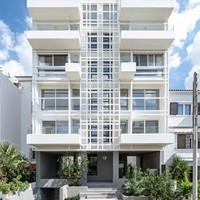 Πολυκατοικία στη Γλυφάδα